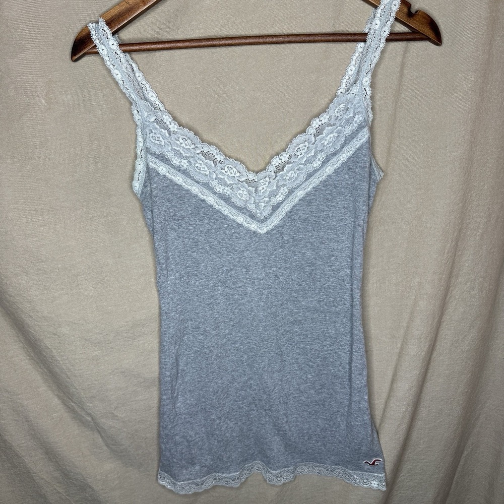 Y2K Hollister Camisole Size Medium Ribbed Sleeveless Lace Trim Gray White